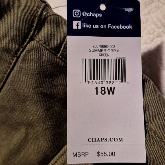 Chaps women's size 18W olive green cropped pants, lots of stretch, NWT - Picture 7 of 7